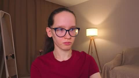 Sara online show from February 12, 5:03 pm