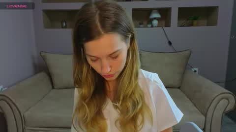 Lynn online show from November 3, 3:05 pm