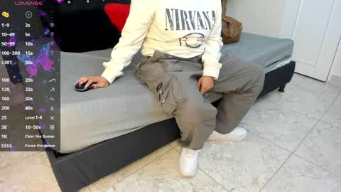 .. online show from December 11, 11:08 am