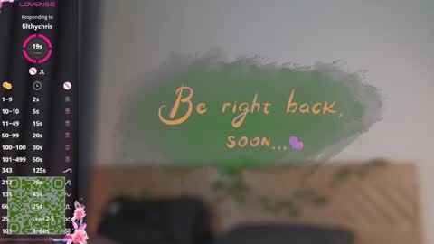 Lyra online show from May 15, 10:56 pm