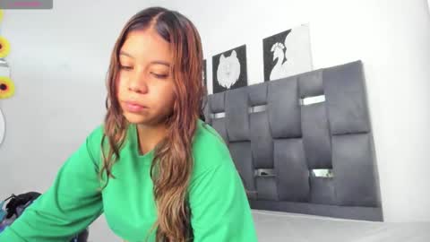 Mila online show from February 1, 7:12 pm