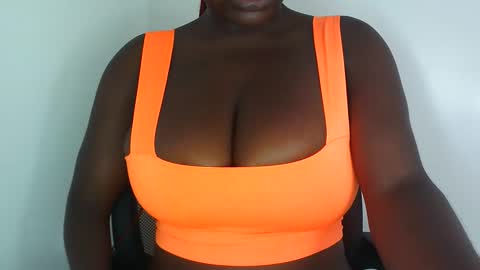 Snapshot of m_tits3 chatting on September 25, 7:29 am m_tits3 online show from September 25, 7:29 am
