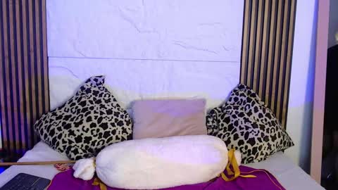 madam_artemisa online show from March 7, 2:36 am