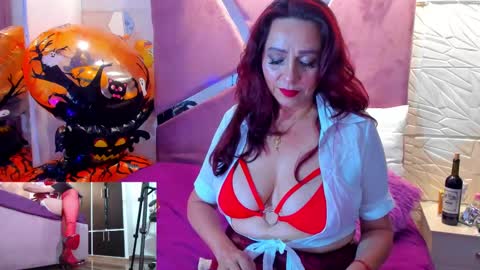 Snapshot of madame_angelic_ chatting on October 15, 4:26 am ANGELIC online show from October 15, 4:26 am