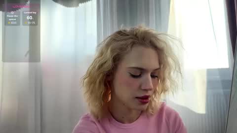 Fiona online show from March 17, 5:44 am