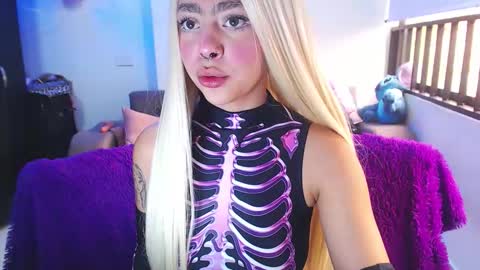 maddiie and clyde online show from February 18, 9:58 pm