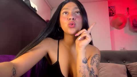 Maddie online show from February 6, 2:04 am