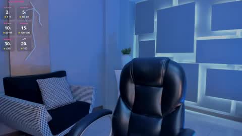 Maddison online show from April 21, 1:42 am