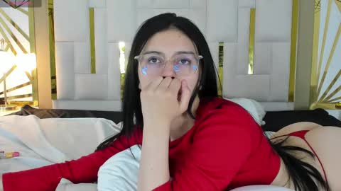 Maddy  online show from September 24, 1:10 pm