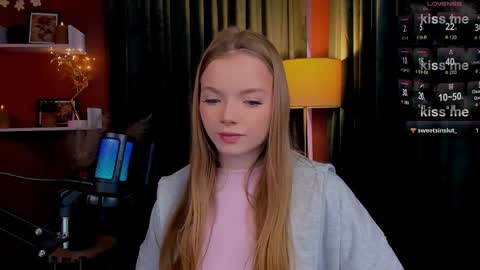 maddy moah online show from April 27, 8:44 am