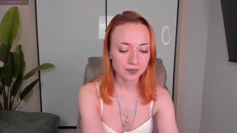 Snapshot of maddygarcia chatting on January 4, 11:48 pm maddygarcia online show from January 4, 11:48 pm