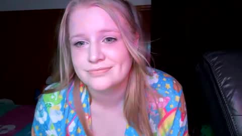 Madi Moon online show from February 25, 4:14 am