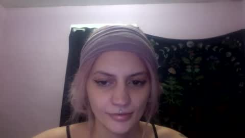 Snapshot of madelinevalentine chatting on September 26, 4:54 am madeline online show from September 26, 4:54 am