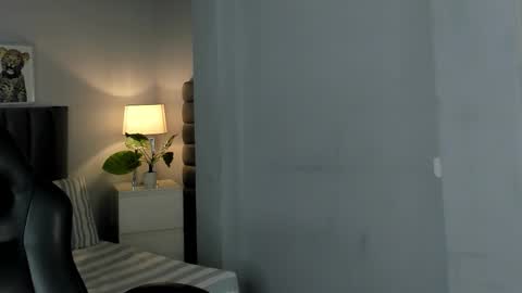 Madie  online show from February 11, 12:17 pm