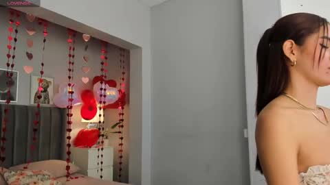 Madie  online show from February 14, 11:53 am