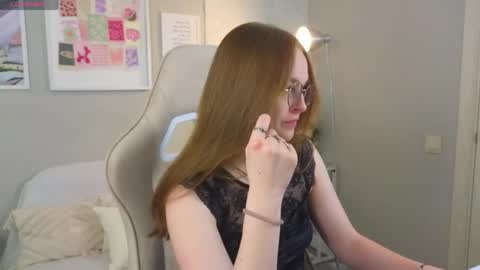 Maddy online show from April 20, 4:59 am
