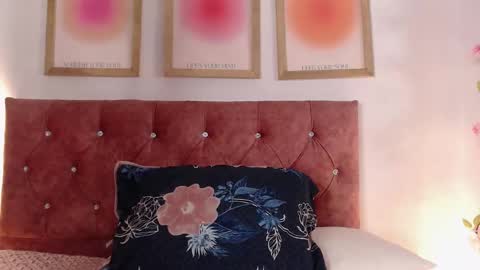    online show from November 10, 8:04 pm