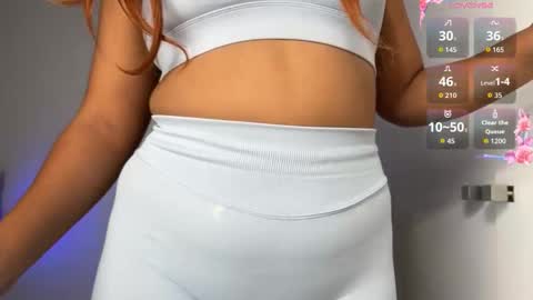 Snapshot of madsnextdoor chatting on October 29, 9:50 pm Maddie online show from October 29, 9:50 pm