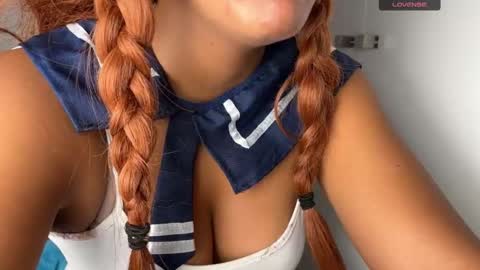 Snapshot of madsnextdoor chatting on October 19, 8:49 am Maddie online show from October 19, 8:49 am