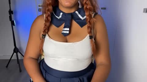 Snapshot of madsnextdoor chatting on October 16, 9:28 pm Maddie online show from October 16, 9:28 pm