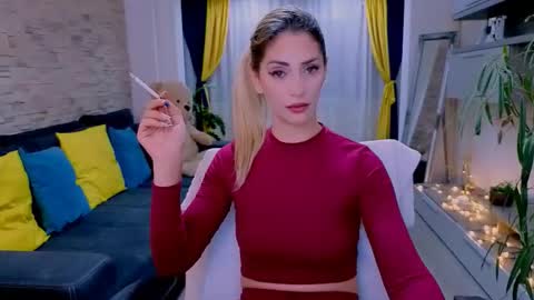 Madye Roberts online show from January 12, 10:59 pm