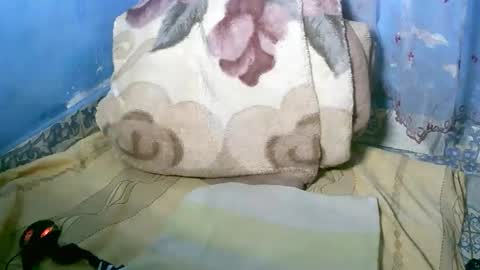 MaelahLove online show from February 3, 2:53 am