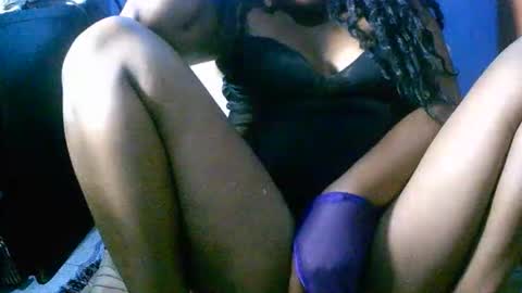 MaelahLove online show from April 1, 3:07 am