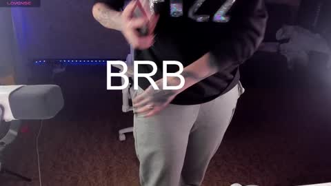 Maevee online show from February 22, 9:34 am