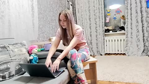 Marie online show from February 28, 1:21 pm