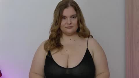 MaggieDevon online show from October 20, 2:14 am