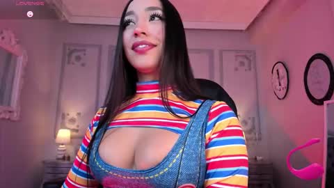 Snapshot of maggietime chatting on October 17, 9:29 pm online show from October 17, 9:29 pm