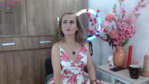 Snapshot of maghenta chatting on October 5, 5:07 pm Maghenta-MS mature online show from October 5, 5:07 pm
