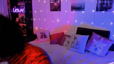 Magic Allie online show from September 25, 7:45 pm