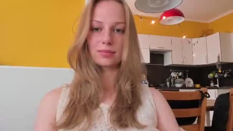 Alice  online show from August 5, 1:50 pm