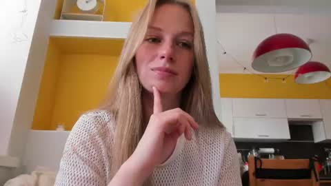 Alice  online show from June 29, 1:33 pm