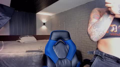 Snapshot of magic_marg chatting on September 22, 10:19 pm Marge online show from September 22, 10:19 pm