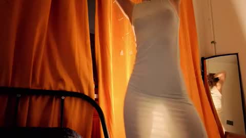 Mikky or Moon online show from February 21, 5:57 pm