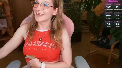 Nicole online show from October 16, 9:50 pm