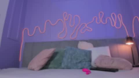 Mai online show from October 24, 8:49 pm