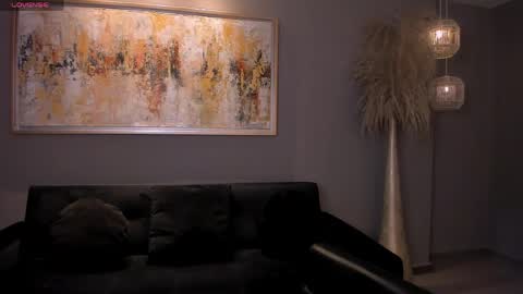  Maia  online show from April 13, 8:20 pm