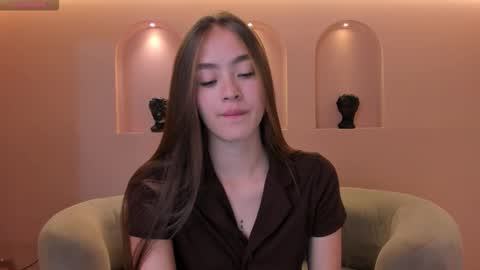  Maia  online show from October 18, 7:37 pm