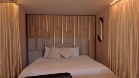  Maia  online show from December 2, 6:10 pm