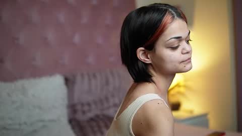  Maia  online show from January 18, 7:43 pm