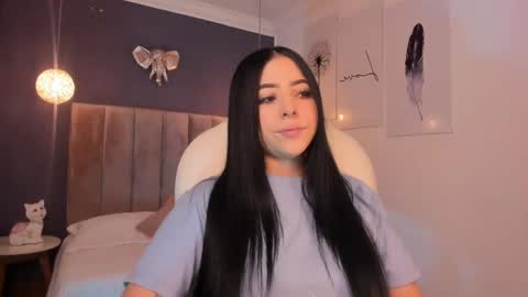Snapshot of maiiitee_ chatting on January 18, 12:47 pm  Mait  online show from January 18, 12:47 pm
