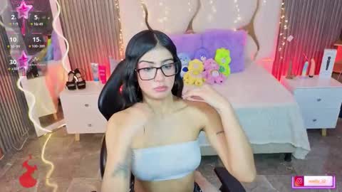 maiily_tay online show from March 5, 12:45 pm