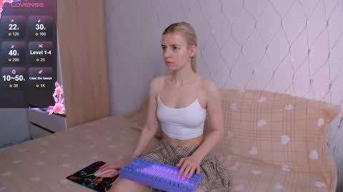 Your kitty online show from March 1, 3:28 am