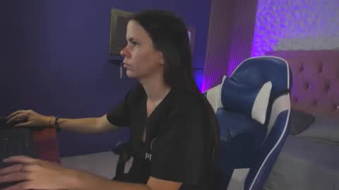 MAIRA online show from February 4, 3:20 am