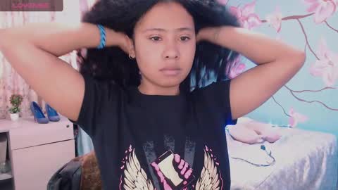 Snapshot of maite_loves chatting on December 11, 12:23 pm Maite online show from December 11, 12:23 pm