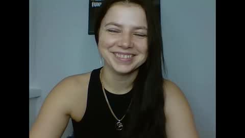 make_mesmile online show from December 3, 7:05 pm