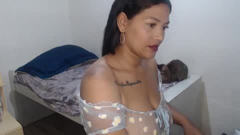 MAKENNAA online show from January 27, 9:55 am